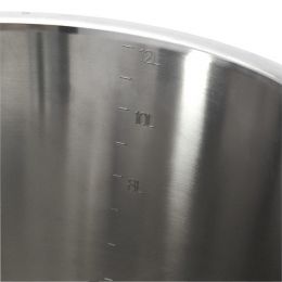 Graduated bucket with base