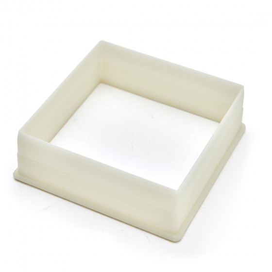 Dose Mit 9 Ausstechern Quadrat Glatt