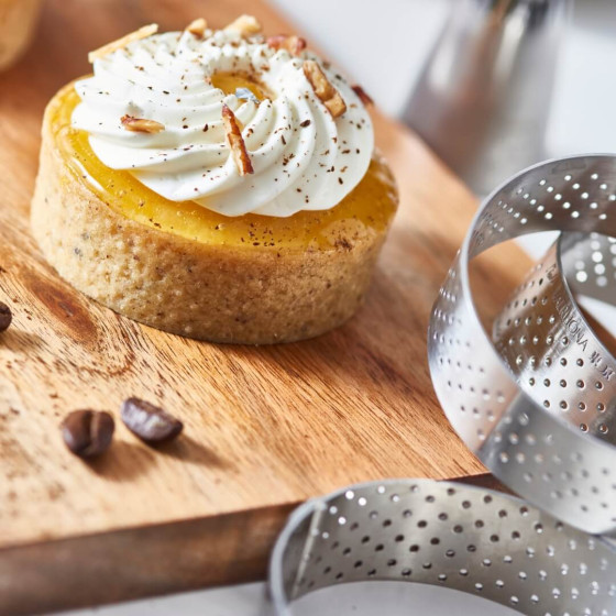 Perforated stainless steel tart ring VALRHONA Ø5,5cm H.2cm