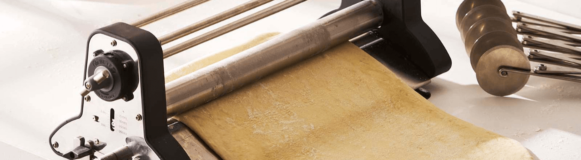 Multi-dough roller, rollings and pastry rulers