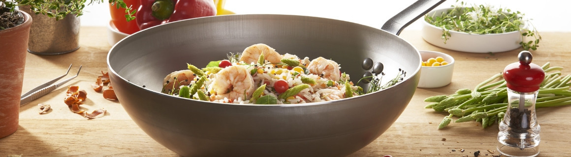 Steel sauté pan