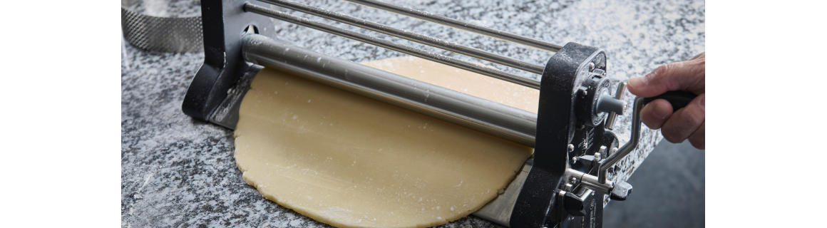 THE MULTI-DOUGH ROLLER