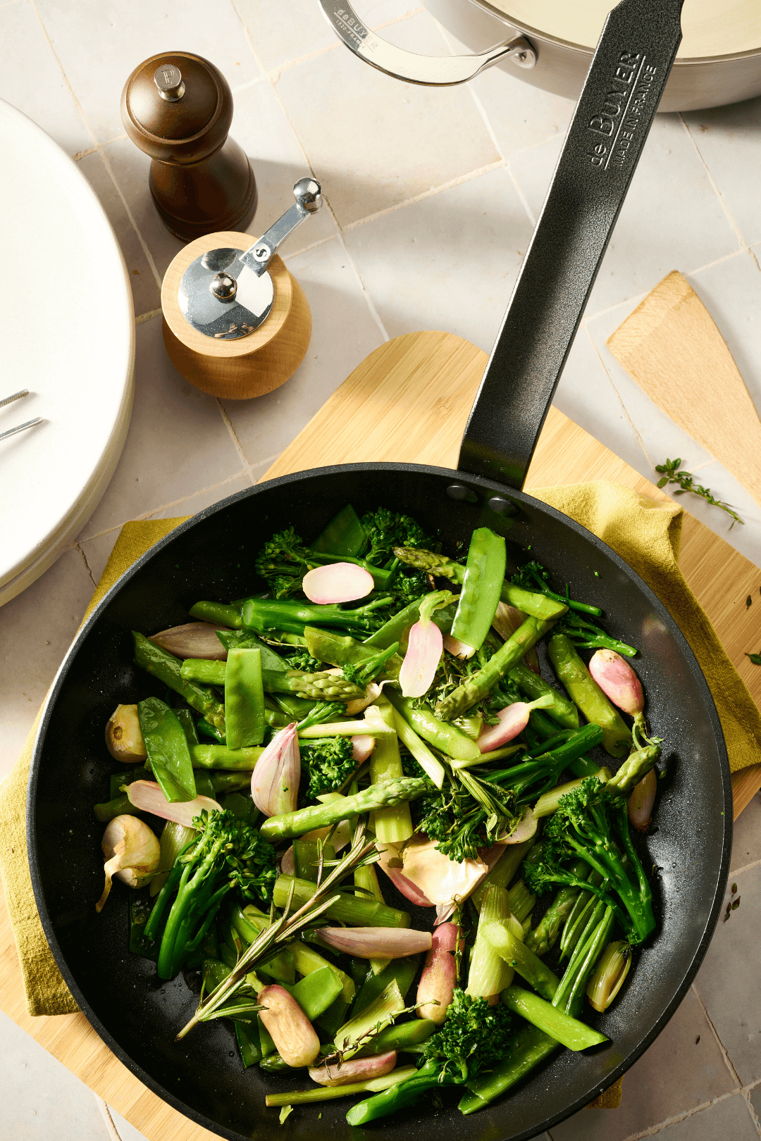 Légumes sautés à la poêle céramique de Buyer